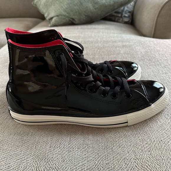 Pre-owned converse all-star highs - Picture 3 of 3